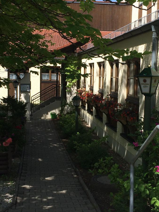 Hotel-Gasthof Deutschmeister Donauwoerth Exterior photo